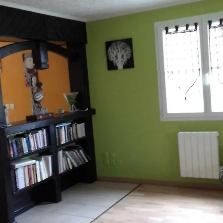 Holiday home Au Calme Sur Les Hauteurs De