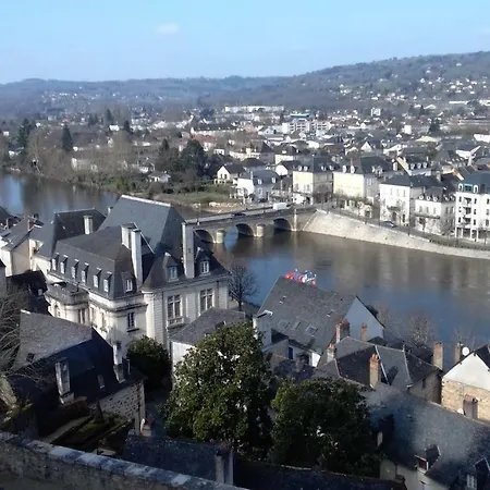 펜션 Au Calme Sur Les Hauteurs De *